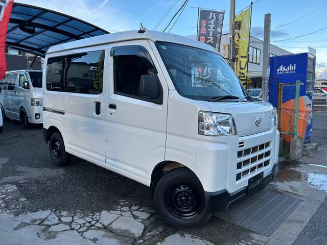 Daihatsu Hijet Cargo 3