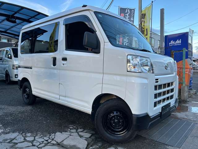 Daihatsu Hijet Cargo 7