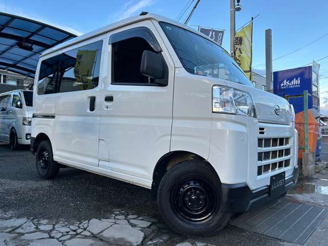 Daihatsu Hijet Cargo 9