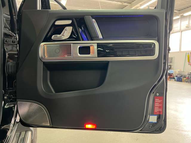Mercedes-Benz G-Class 12