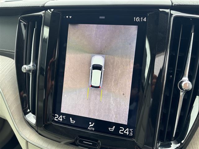 Volvo XC60 4