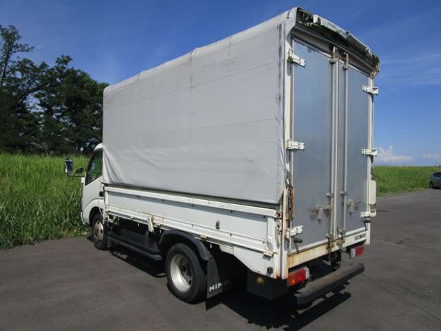 Hino Dutro 2