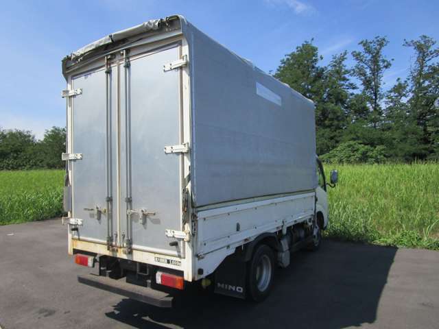 Hino Dutro 5