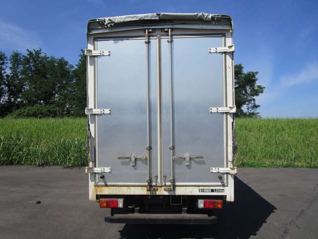 Hino Dutro 6