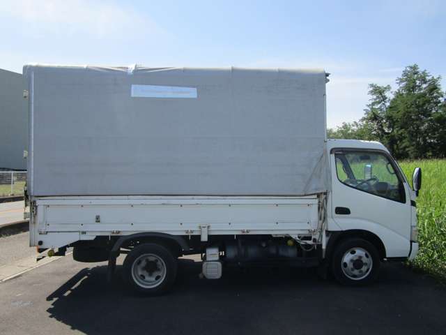 Hino Dutro 8