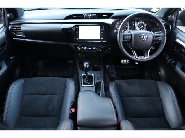 Toyota Hilux 3