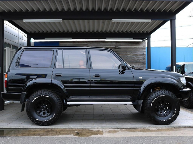 Toyota Land Cruiser 80 10