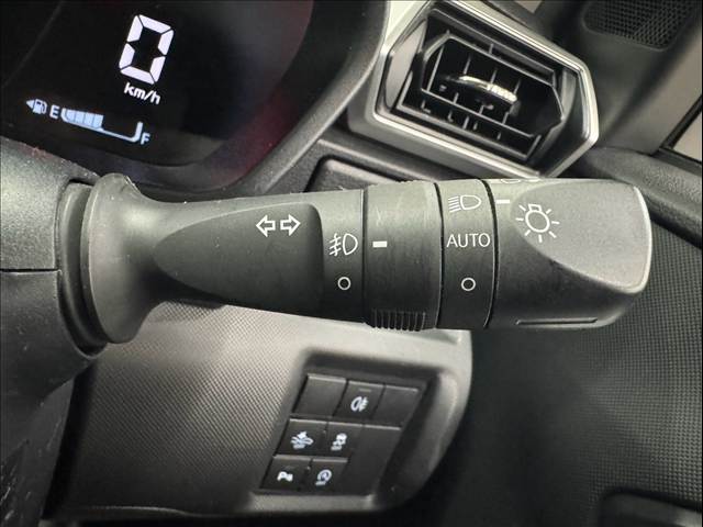 Daihatsu Rocky 10