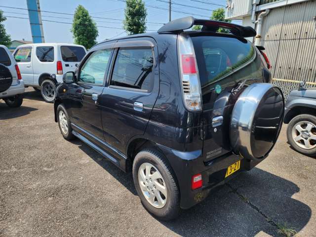 Daihatsu Terios Kid 8