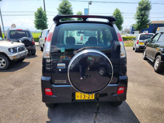 Daihatsu Terios Kid 9