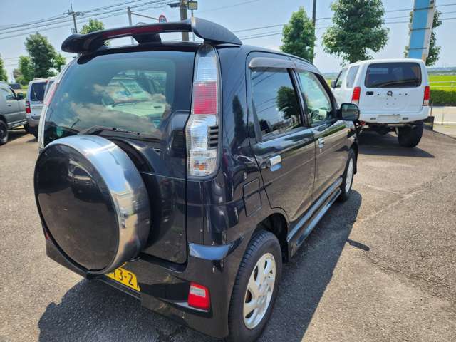 Daihatsu Terios Kid 10