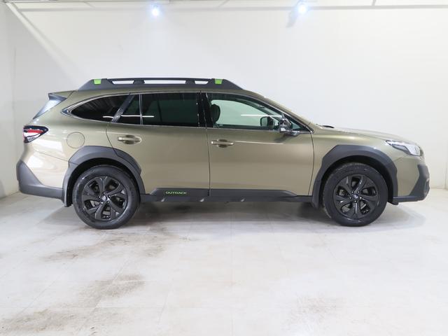 Subaru Legacy Outback 11