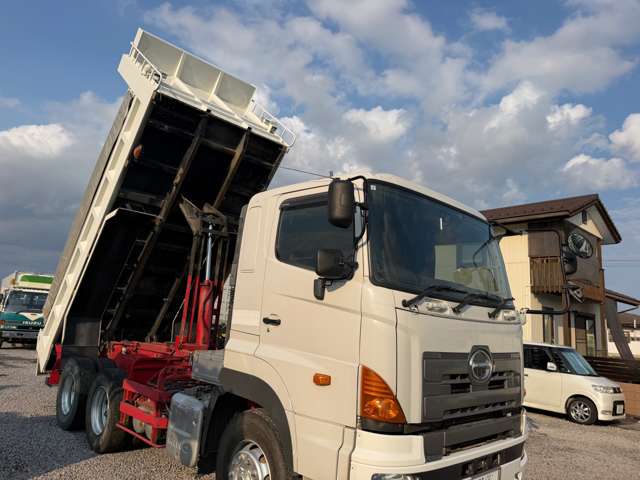 Hino Profia 2