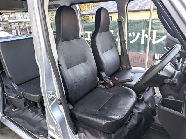 Toyota Pixis Van 12