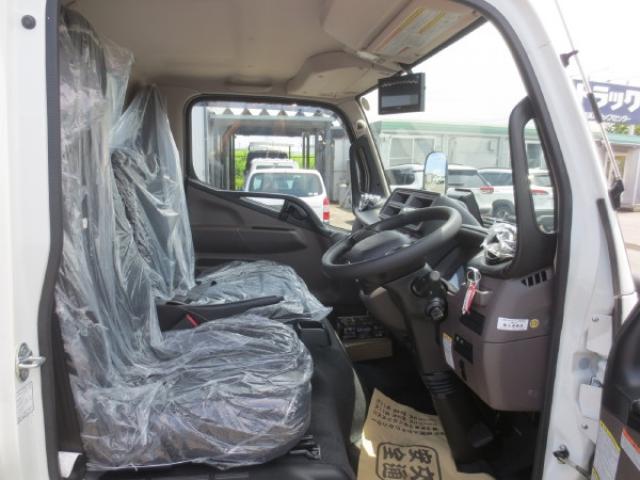 Mitsubishi Fuso Canter 12