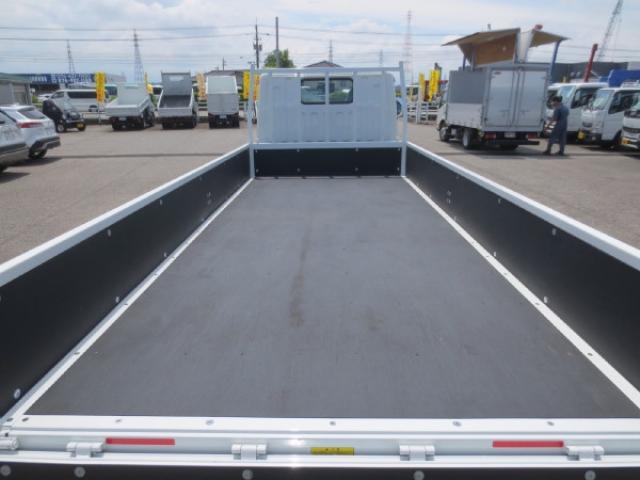 Mitsubishi Fuso Canter 10