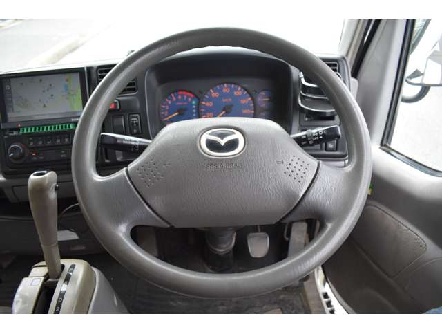 Mazda Titan Dash 5