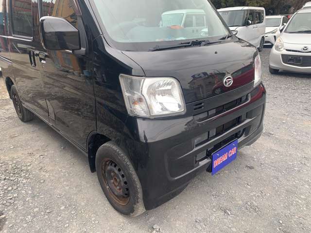 Daihatsu Hijet Cargo 6