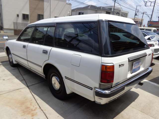 Toyota Crown Van 9