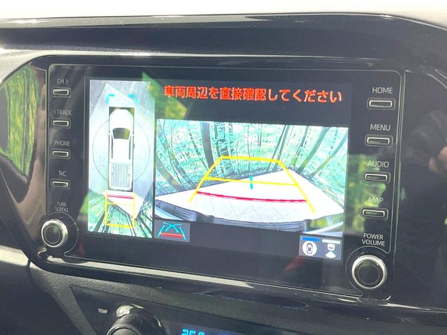 Toyota Hilux 4
