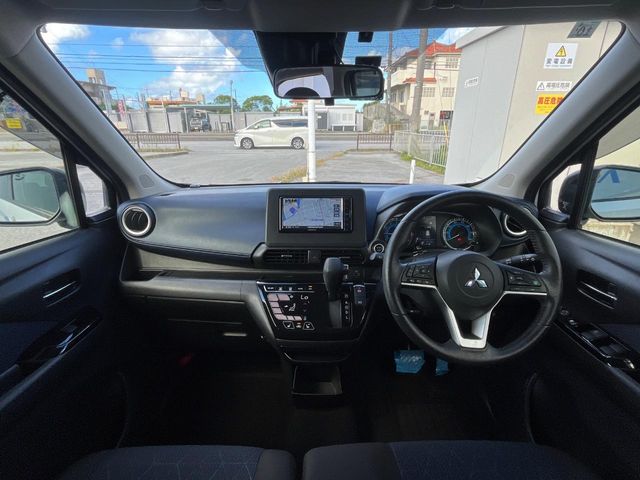 Mitsubishi eK X 2