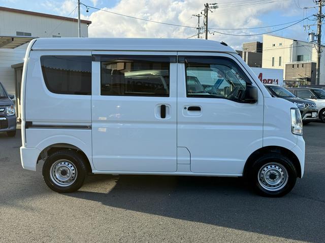 Suzuki Every 8
