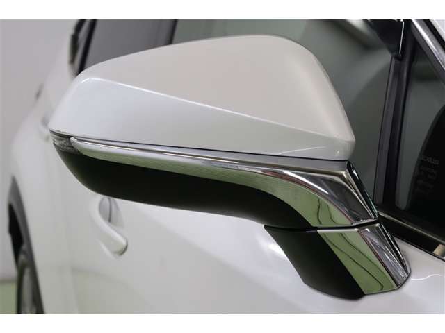 Lexus NX 9