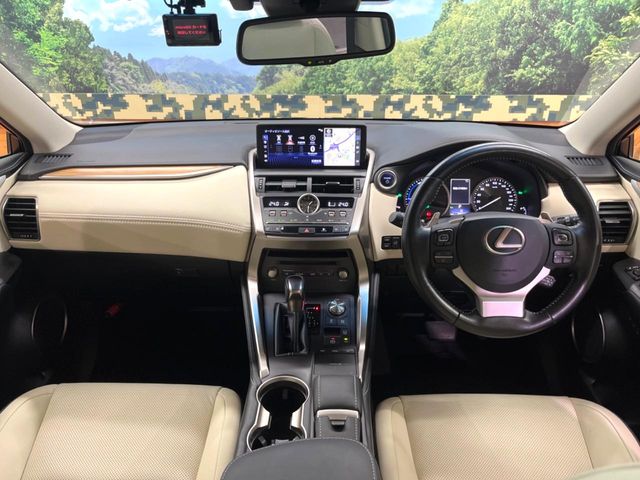 Lexus NX 2