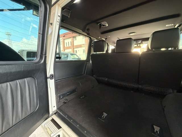 Mercedes-Benz G-Class 11