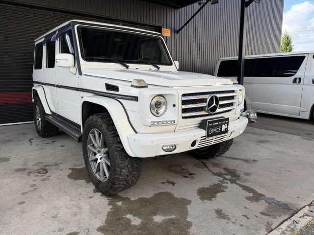 Mercedes-Benz G-Class 2
