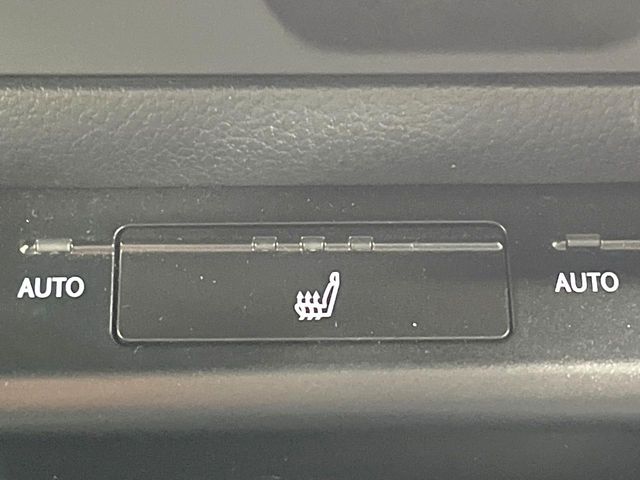 Lexus UX 9