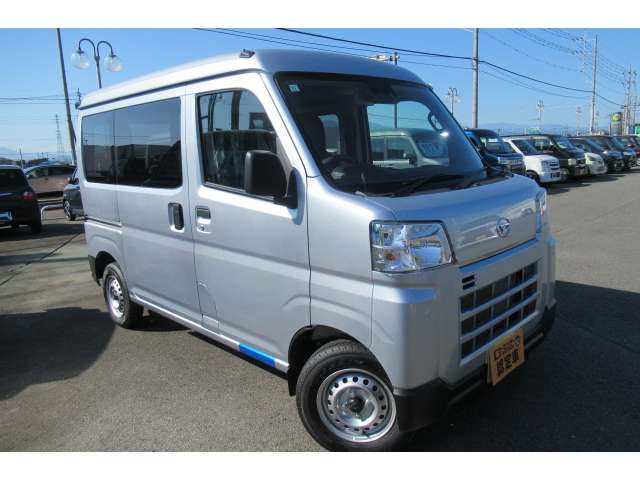 Daihatsu Hijet Cargo 4