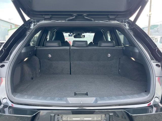 Lexus UX 11
