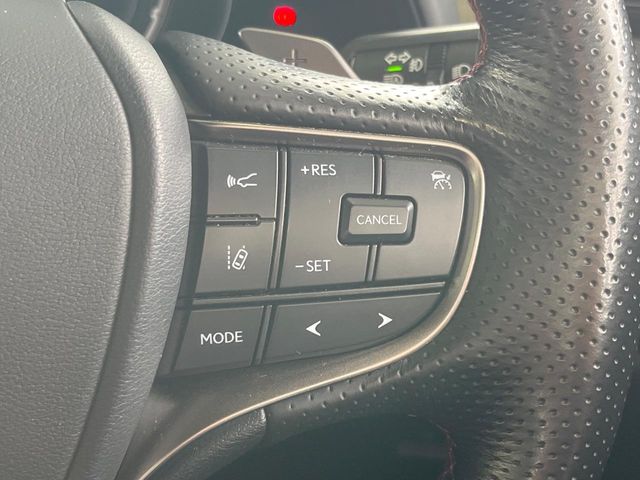 Lexus UX 7