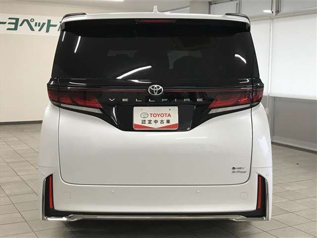 Toyota Vellfire 8