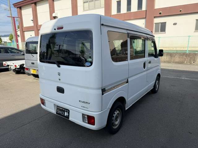 Suzuki Every 8