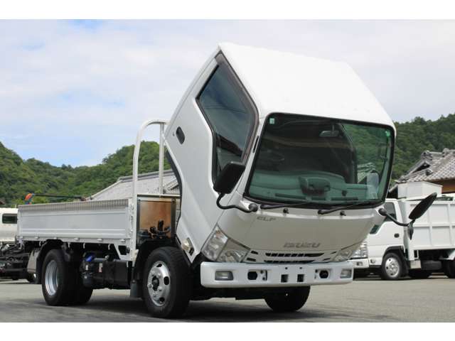 Isuzu Elf 11
