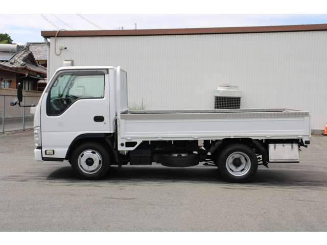 Isuzu Elf 4