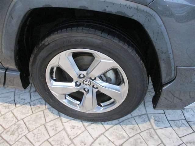 Toyota RAV4 6