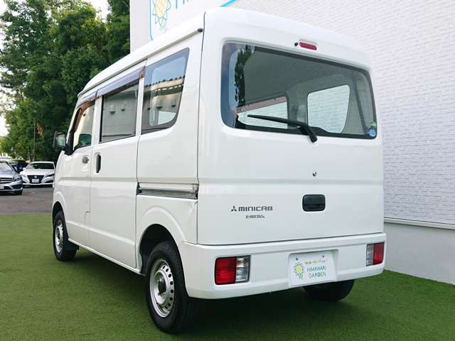 Mitsubishi Minicab Van 11