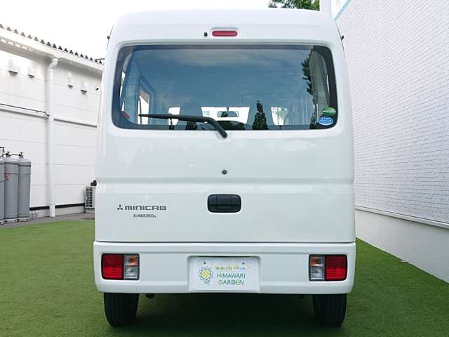 Mitsubishi Minicab Van 12