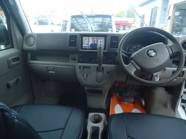 Suzuki Every 8
