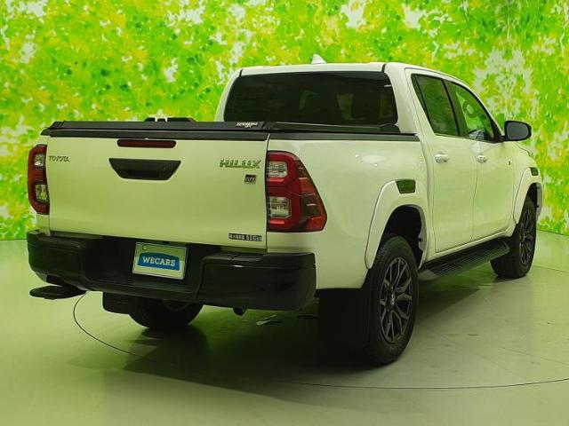 Toyota Hilux 6