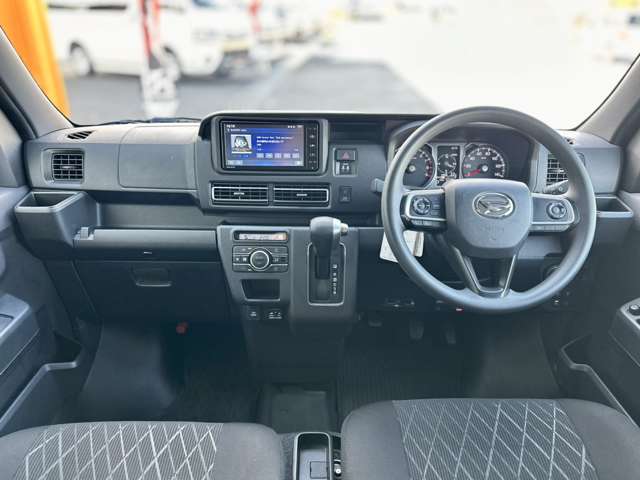 Daihatsu Atrai 5