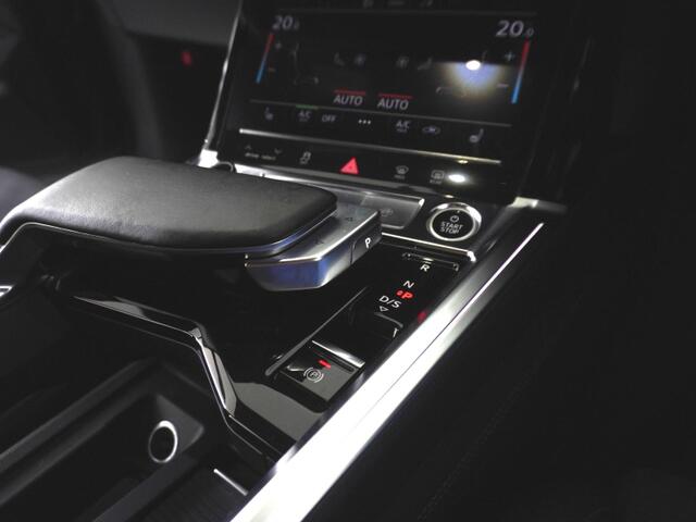 Audi Q8 Sportback e-tron 12