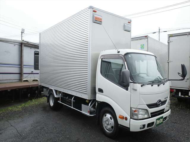 Hino Dutro 4