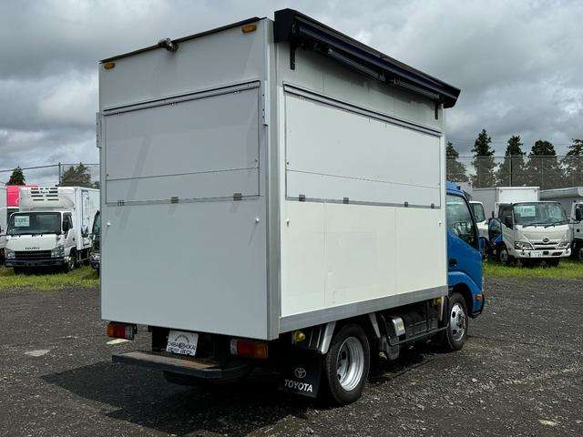 Toyota Toyoace 4