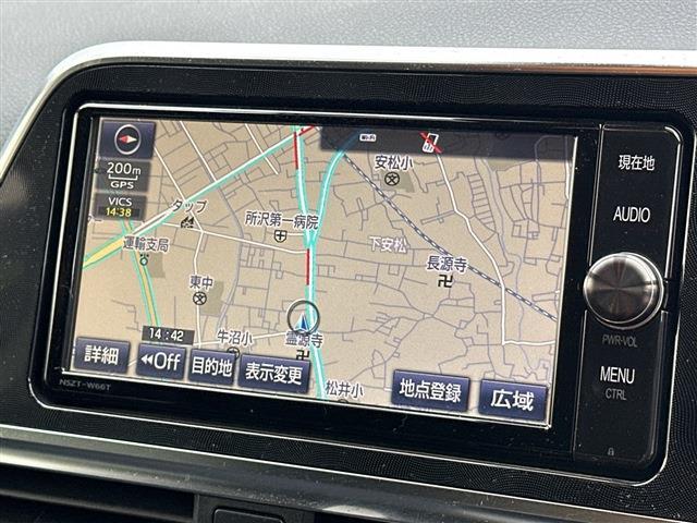 Toyota Sienta 4