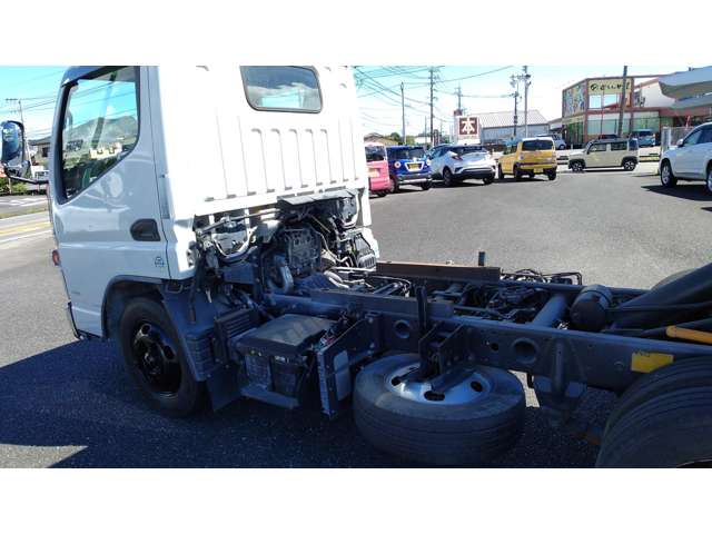 Mitsubishi Fuso Canter 11
