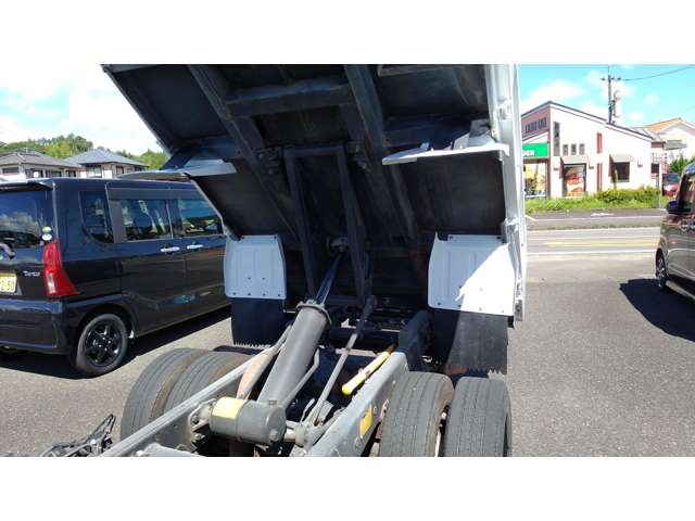 Mitsubishi Fuso Canter 12